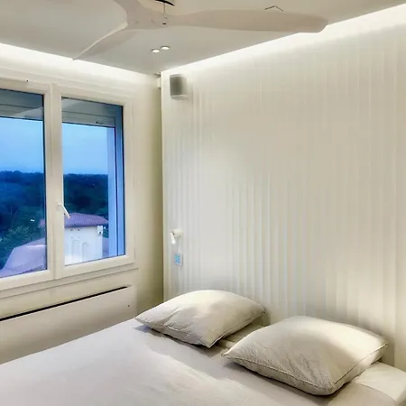 Apartment Vue De L'ocean A La Foret, La A Vos Pieds